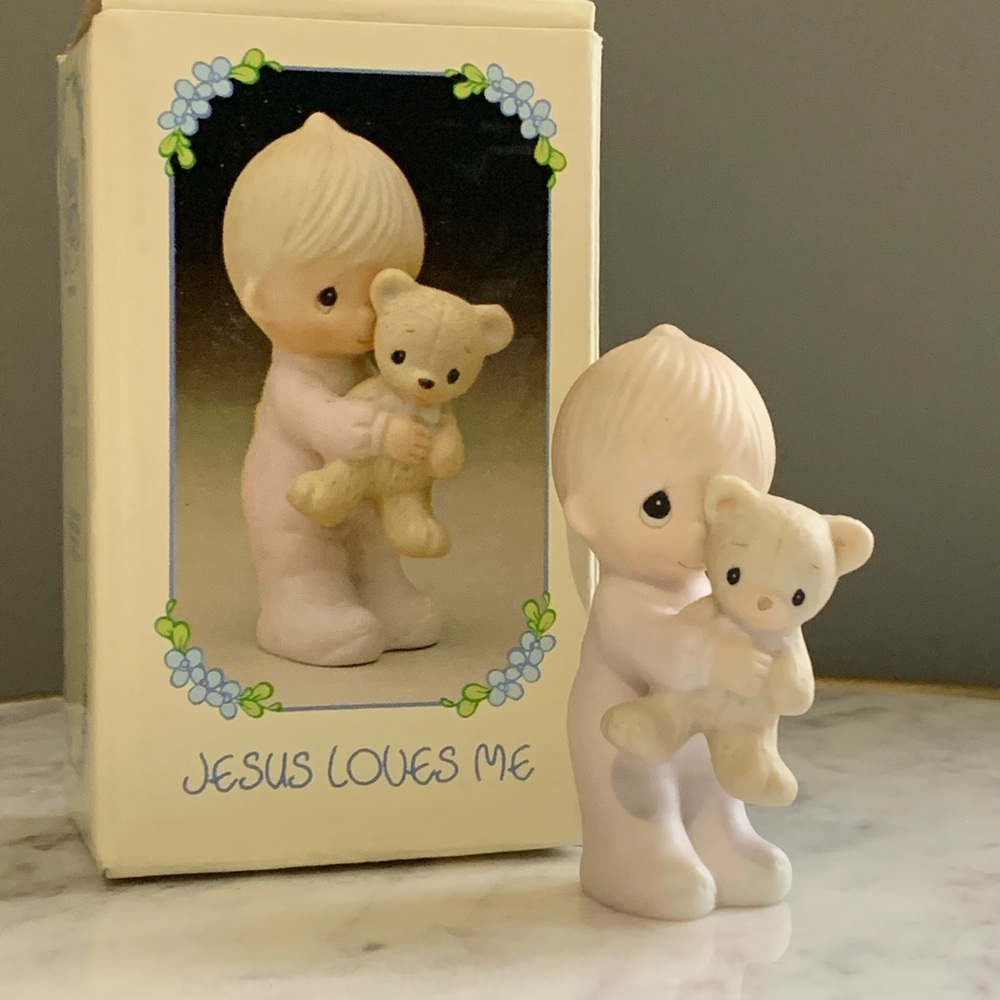 Precious Moments "Jesus Loves Me" E-9278 Boy